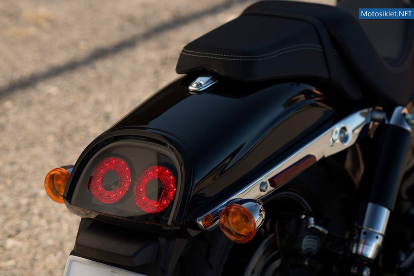 2014-Harley-Davidson-Fat-Bob-003