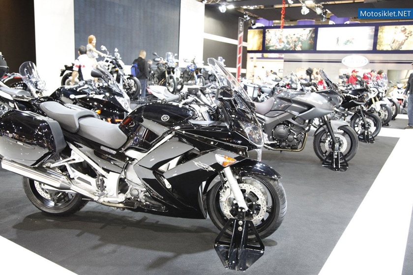YAMAHA-Milano-MotosikletFuari-EICMA2011-014
