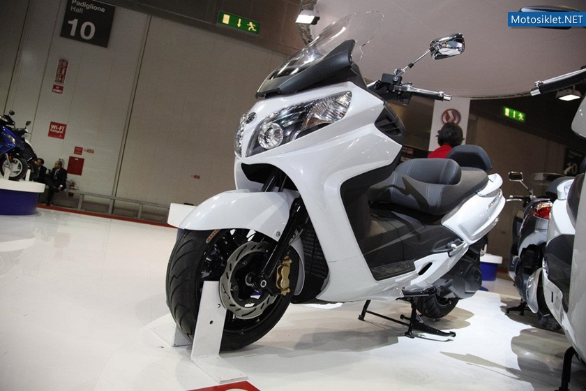 SYM-Milano-MotosikletFuari-EICMA-2011-003