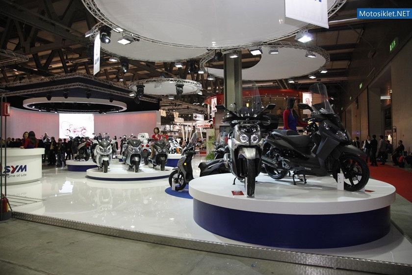 SYM-Milano-MotosikletFuari-EICMA-2011-008
