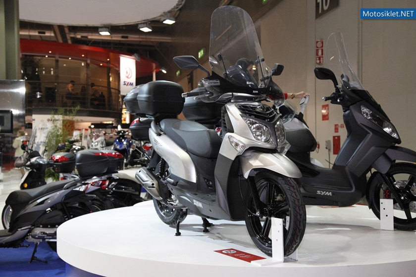 SYM-Milano-MotosikletFuari-EICMA-2011-018