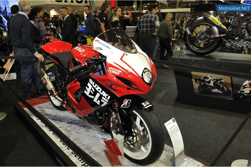 SUZUKI-Milano-Motosiklet-Fuari-EICMA2011-009