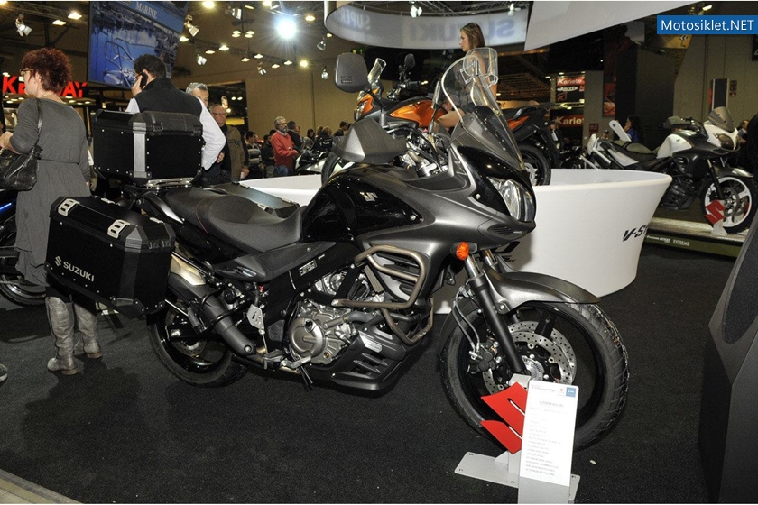 SUZUKI-Milano-Motosiklet-Fuari-EICMA2011-050