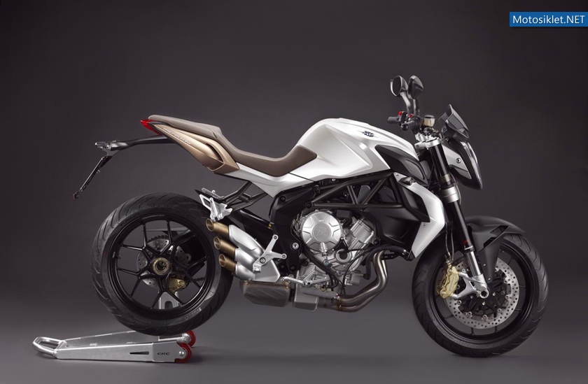 MV-Agusta-Brutale-675-010