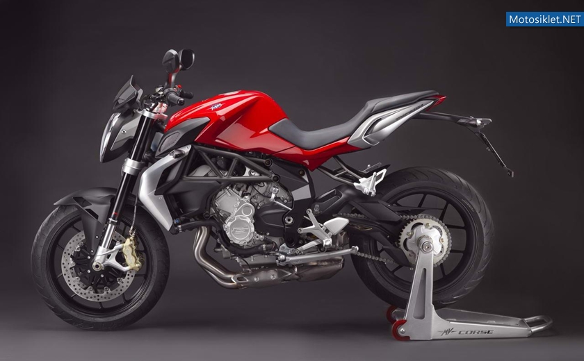 MV-Agusta-Brutale-675-015