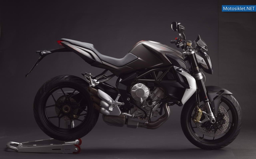 MV-Agusta-Brutale-675-017