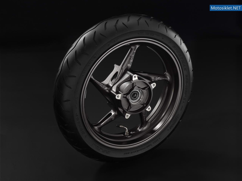 Yamaha-Tmax-530-2012-model-001
