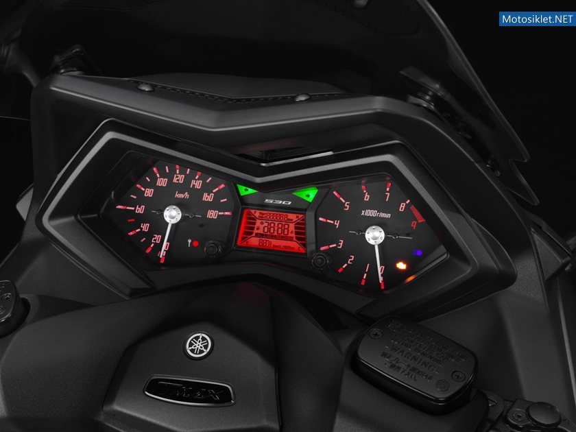 Yamaha-Tmax-530-2012-model-014