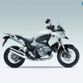 Honda-Crosstourer-2012model-013