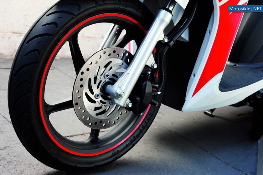 Honda-Vision-50-014