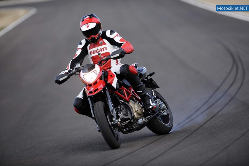 Ducati-Hypermotard-1100-EVO-SP-Corse-002