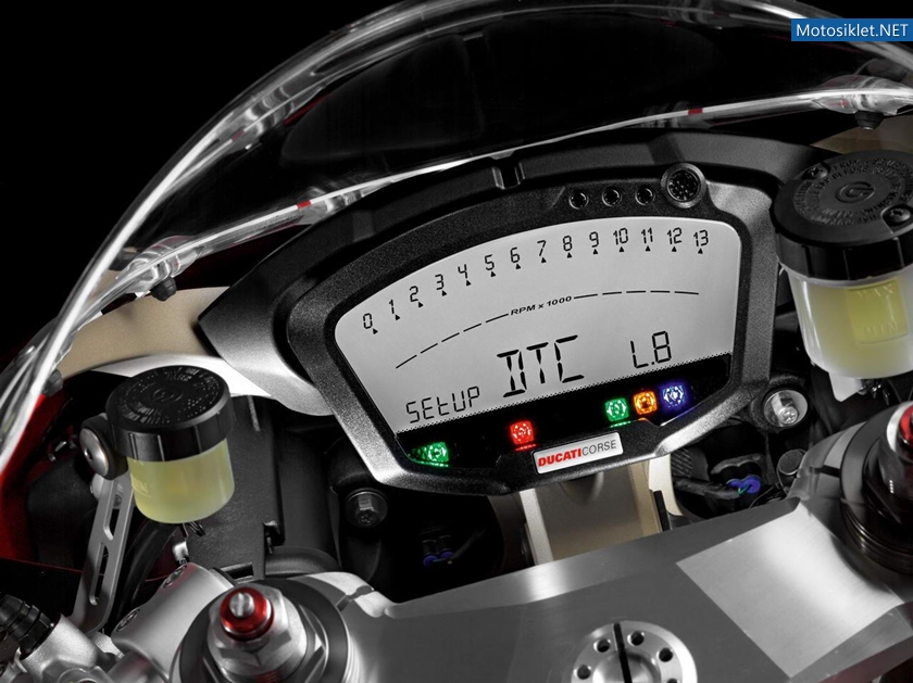 Ducati-848-EVO-Corse-Special-Edition-002