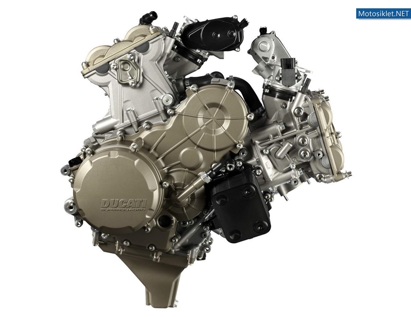 Ducati-1199-Panigale-S-2012-modeL-009