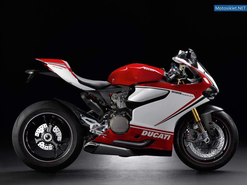 Ducati-1199-Panigale-S-2012-modeL-011