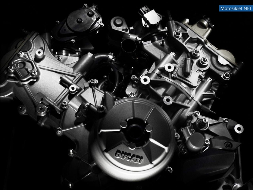 Ducati-1199-Panigale-S-2012-modeL-026