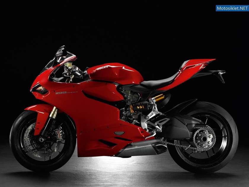 Ducati-1199-Panigale-S-2012-modeL-033