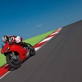 Ducati-1199-Panigale-S-2012-modeL-004
