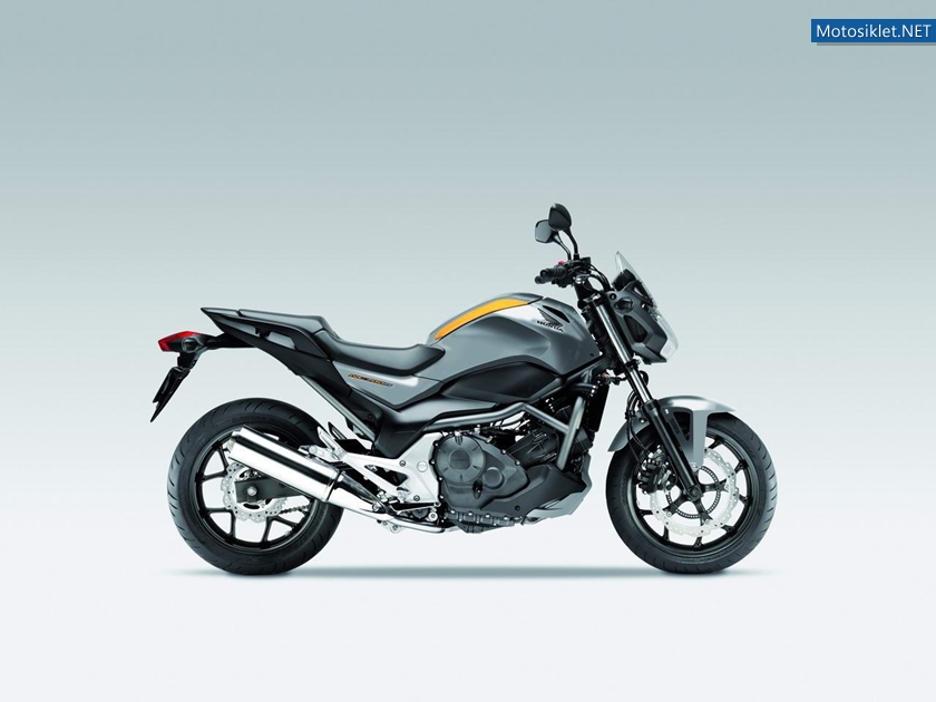 Honda-NC700S-2012-model-008