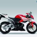 Honda-CBR600RR-2012-model-008