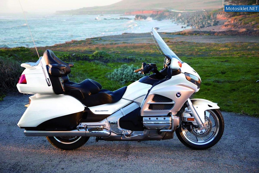 HondaGoldwing-2012-model-013