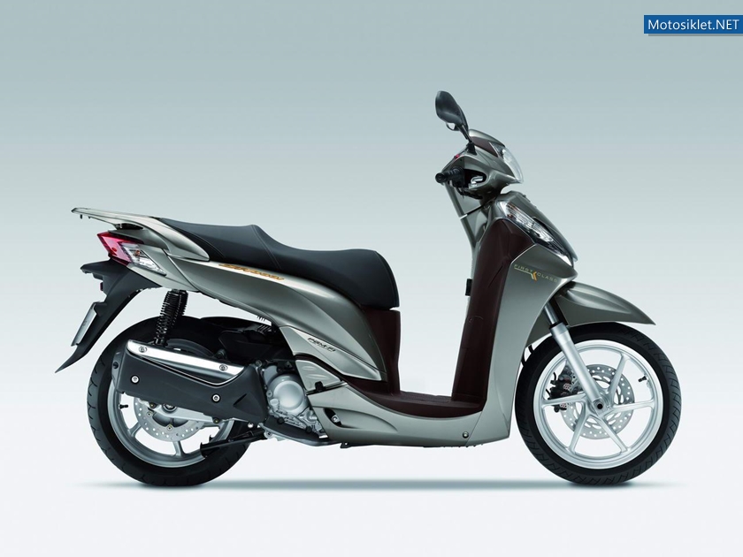 Honda-SH300-002