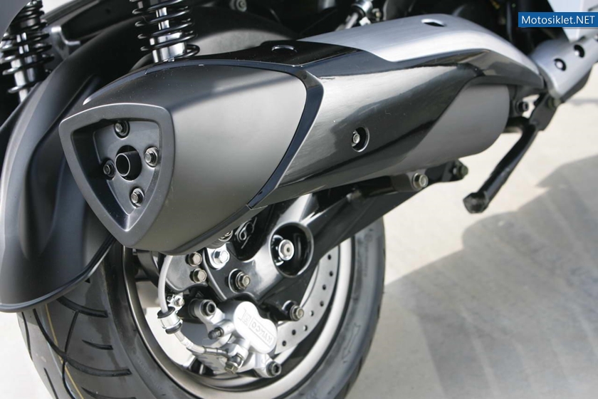 Kymco-K-XCT-300-2012-model-005