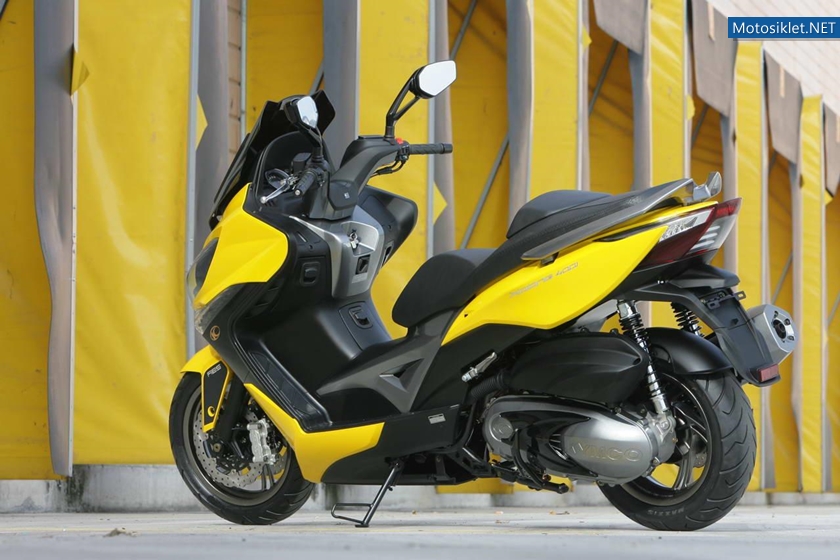 Kymco-Xciting-400-2012-model-003