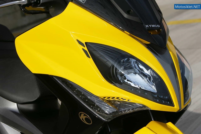 Kymco-Xciting-400-2012-model-008