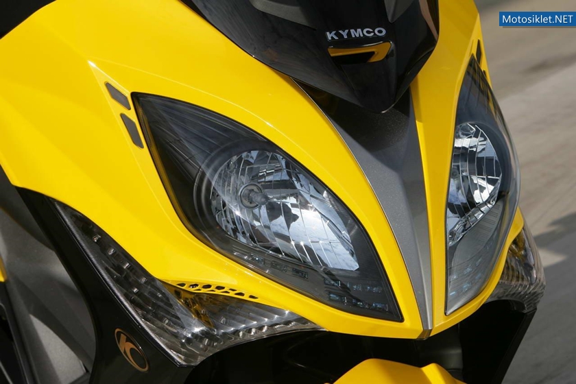Kymco-Xciting-400-2012-model-013