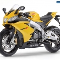 Aprilia-RSV4-R-APRC-e-Factory-001