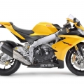 Aprilia-RSV4-R-APRC-e-Factory-017