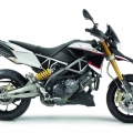 Aprilia-Dorsoduro-1200-001