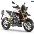 Aprilia-Dorsoduro-1200-006