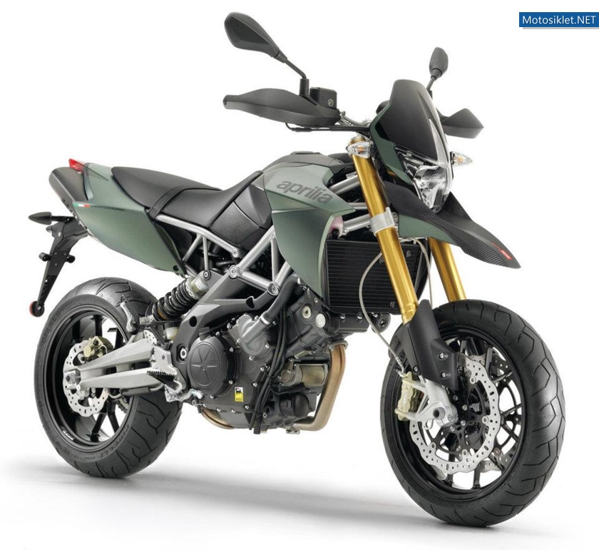 Aprilia-Dorsoduro-750-001