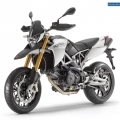 Aprilia-Dorsoduro-750-004