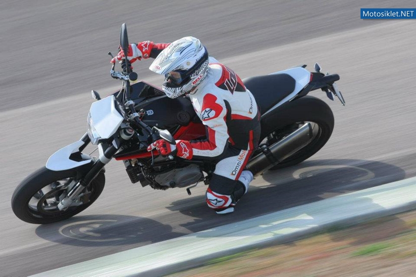 Husqvarna-Nuda900-900-R-005