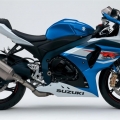 2012-Suzuki-GSX-R1000-024