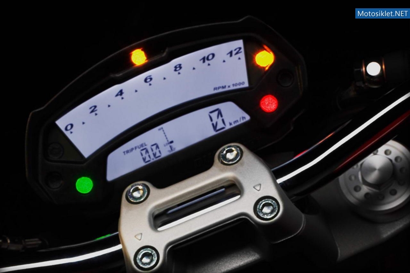 Ducati-Monster-795-011