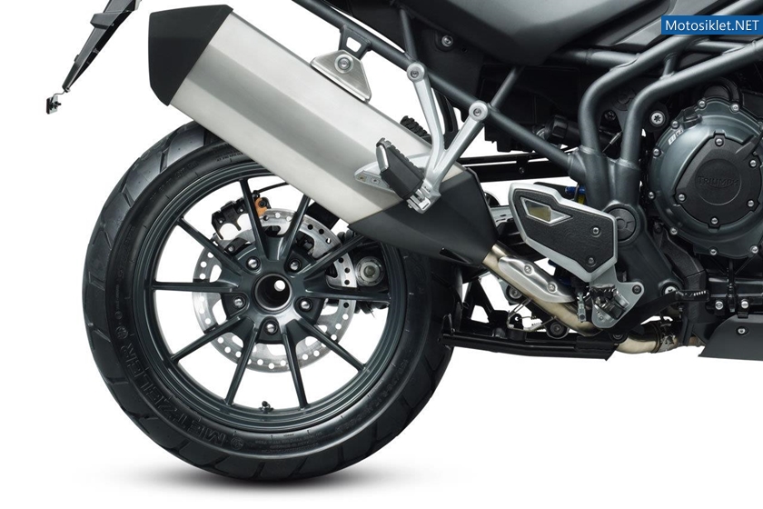 Triumph-Tiger-Explorer-1200-2012-006