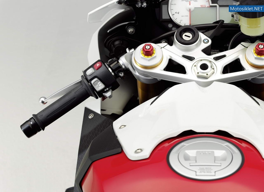 2012-BMW-S-1000RR-001