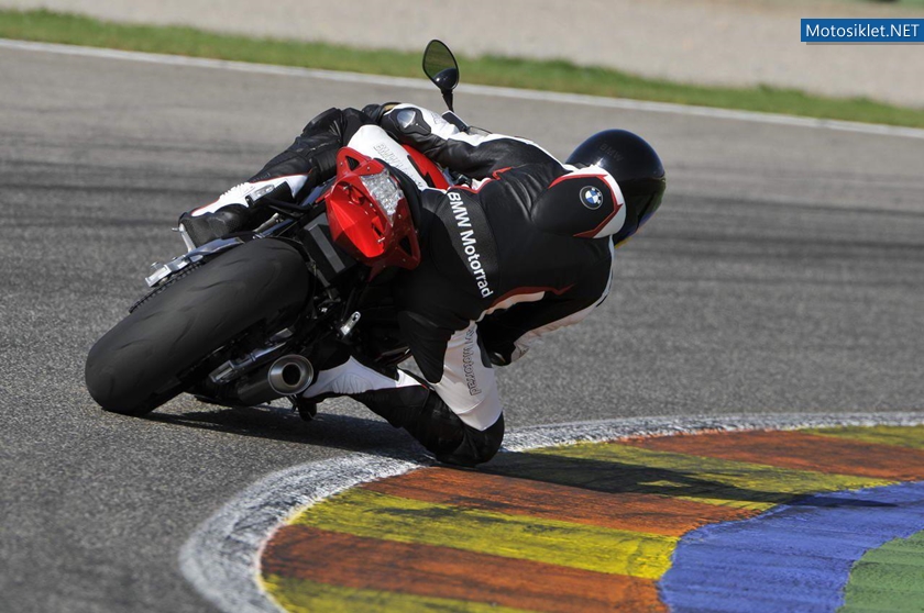 2012-BMW-S-1000RR-052