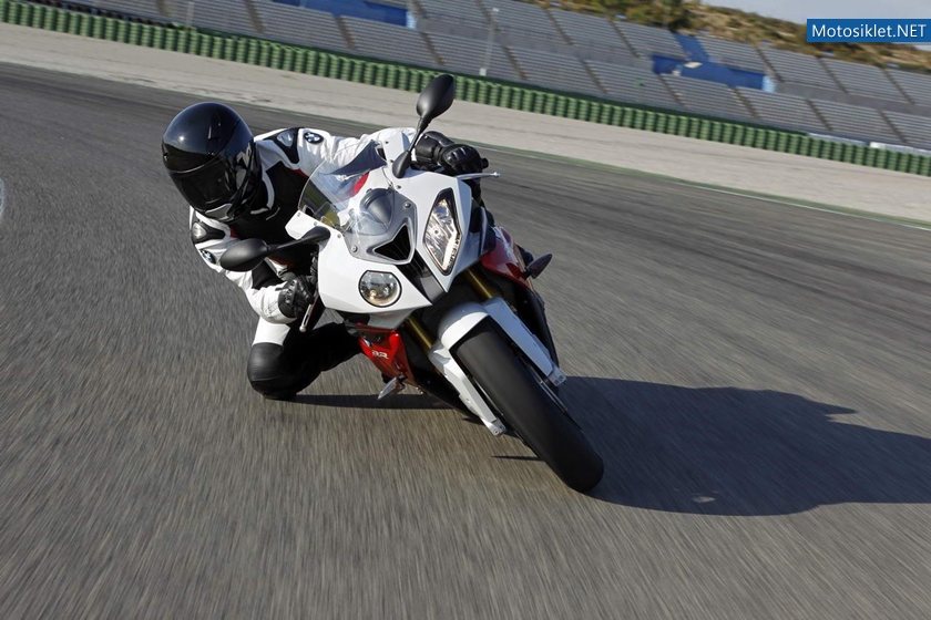 2012-BMW-S-1000RR-080