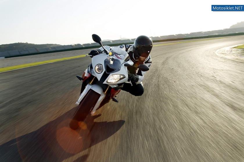 2012-BMW-S-1000RR-114