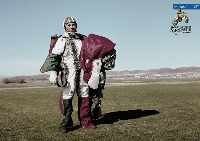 Motosiklet-Reklamlari-047