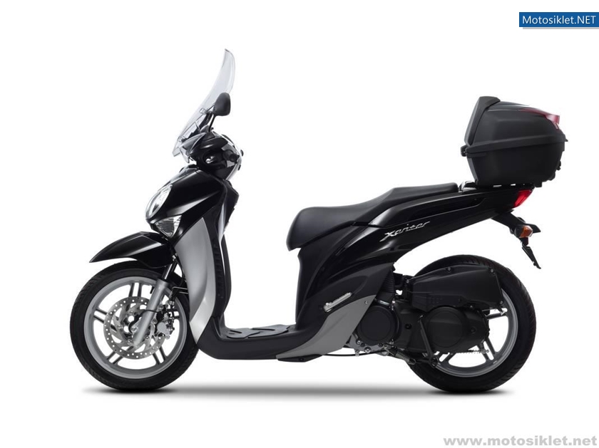 Yamaha-Xenter-125-150-012