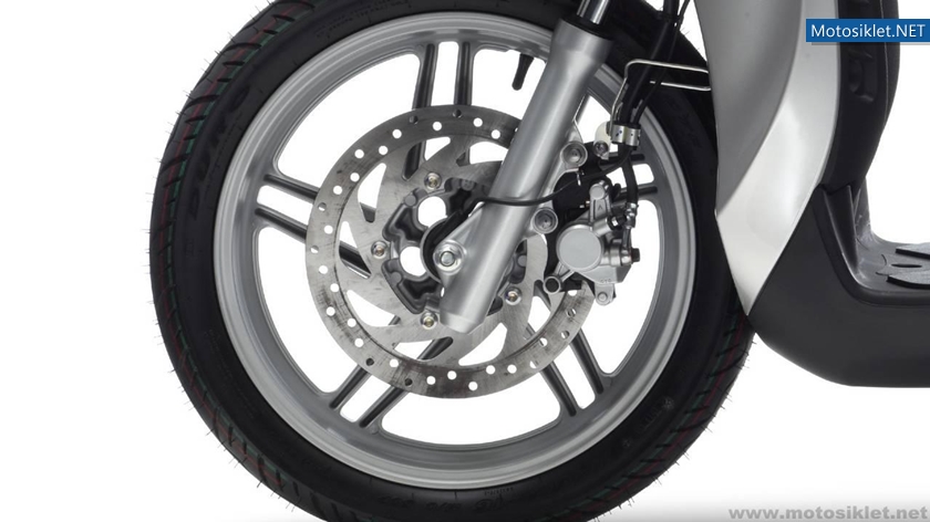 Yamaha-Xenter-125-150-020