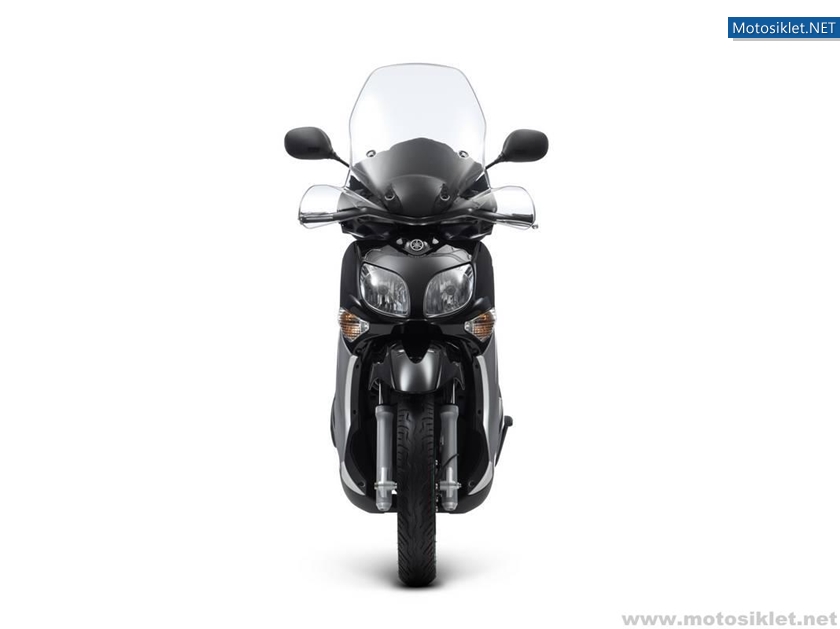 Yamaha-Xenter-125-150-035