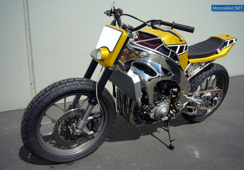 Yamaha-R1-Street-Tracker-006