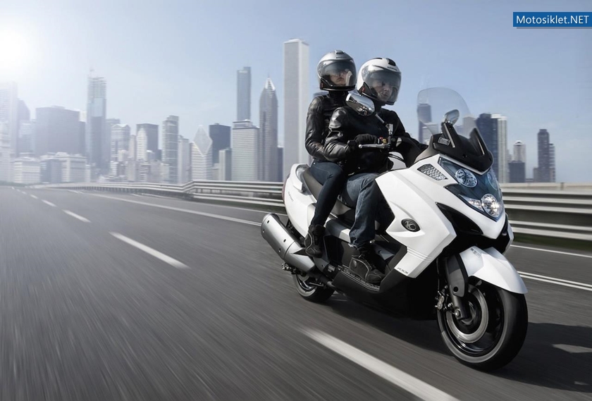 Kymco-MyRoad-700-032