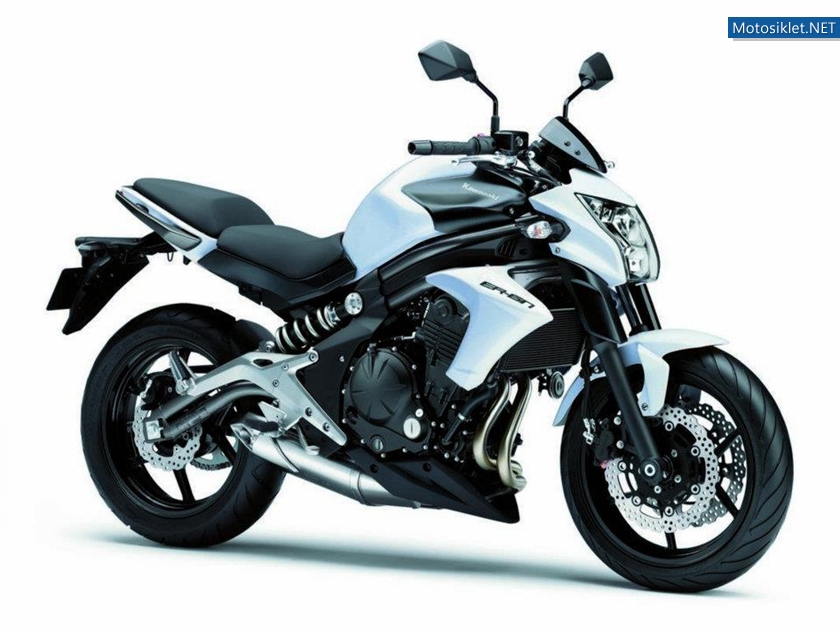 Kawasaki-ER-6N-2012-009